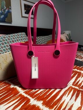 Versa-Tote Women’s Hot Pink Tote Bag